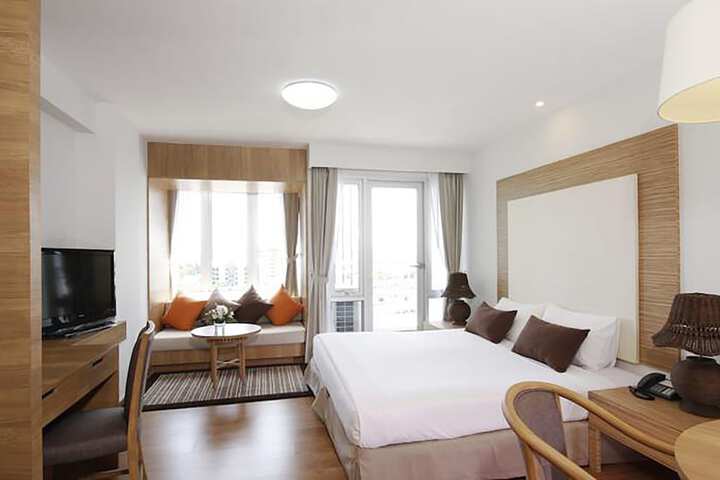 Room 7 of 31