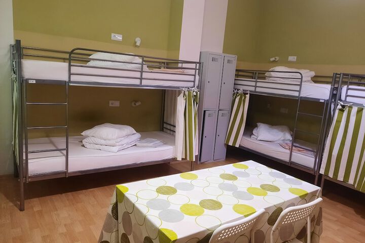 Room 98 of 159