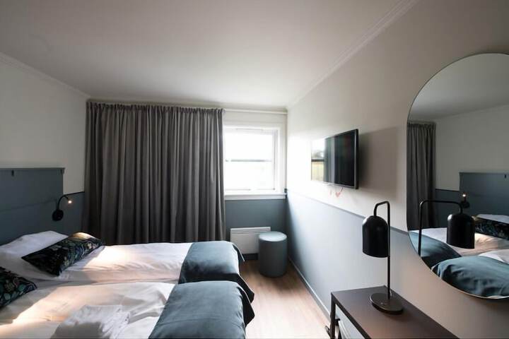 Room 6 of 39