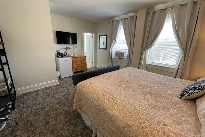 Room 50 of 99