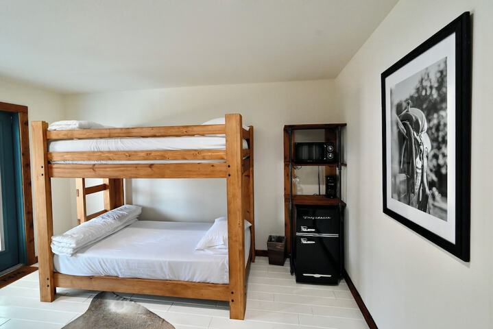 Room 13 of 64