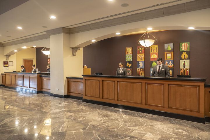 Hotel Interior 4 of 154