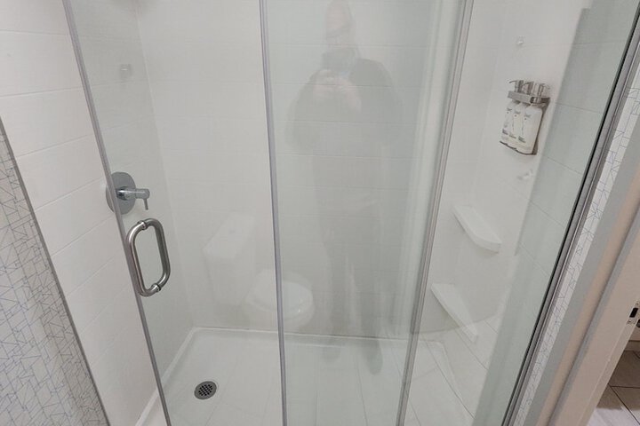 Room 16 of 35