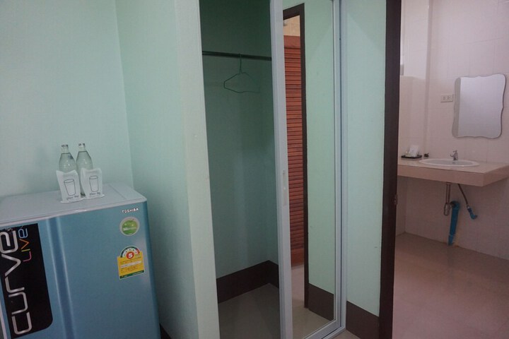 Room 29 of 54