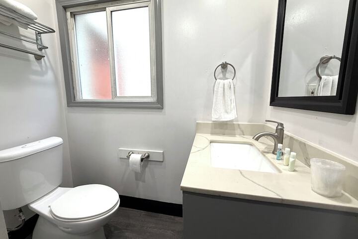 Room 20 of 26