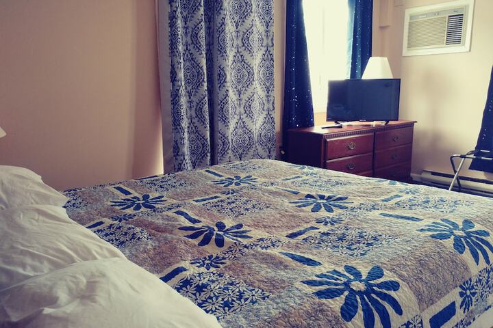 Room 4 of 42