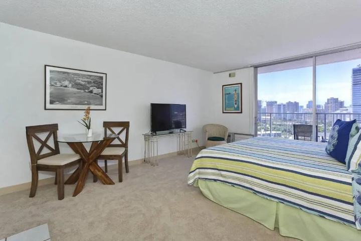 Room 3 of 20