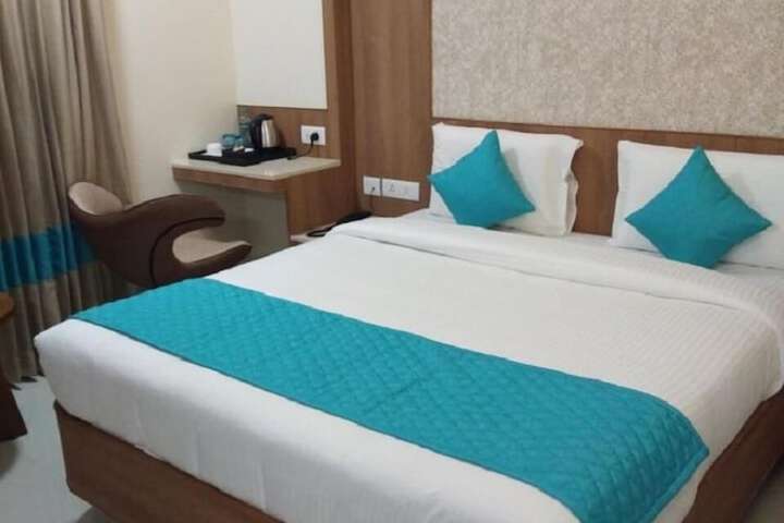 Room 14 of 32