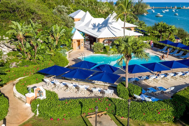 Pool Hotel