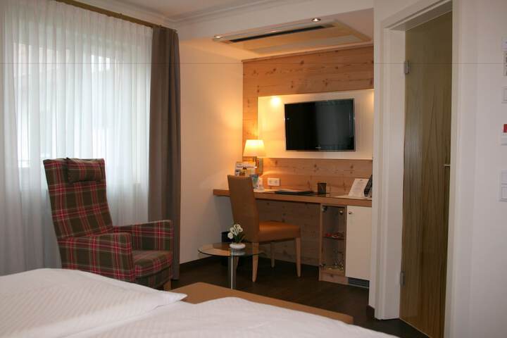 Room 8 of 51