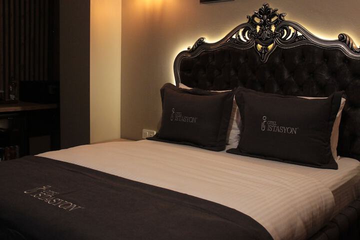 Room 42 of 118