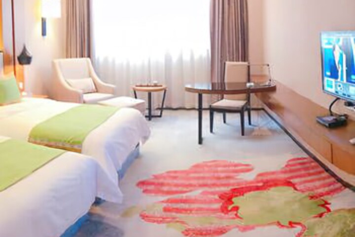 Room 6 of 7