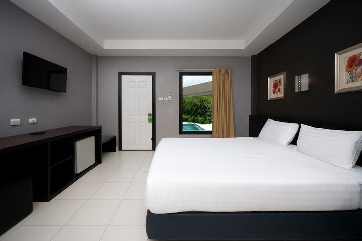 Room 14 of 49