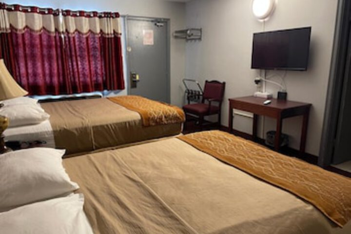Room 19 of 39
