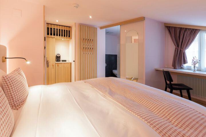 Room 45 of 113