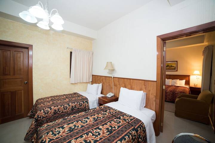 Room 47 of 81