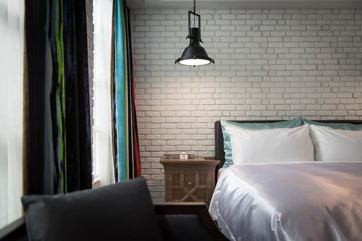 Room 4 of 59