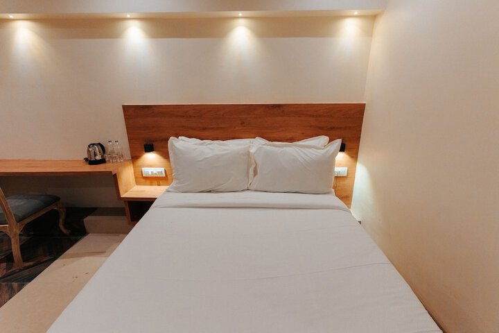 Room 13 of 53