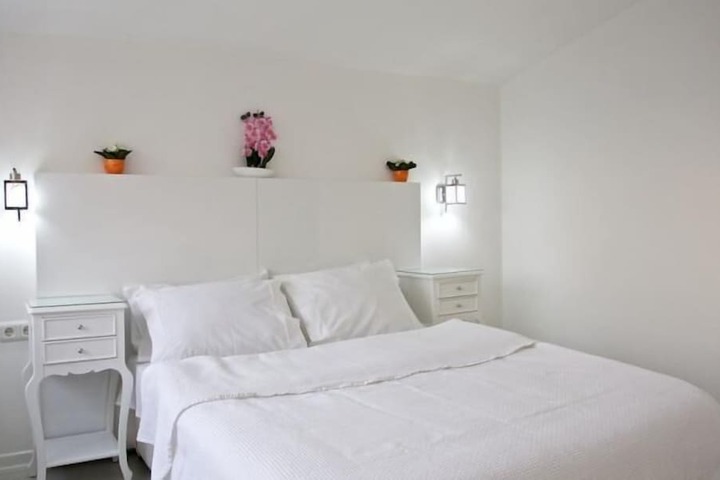 Room 13 of 52