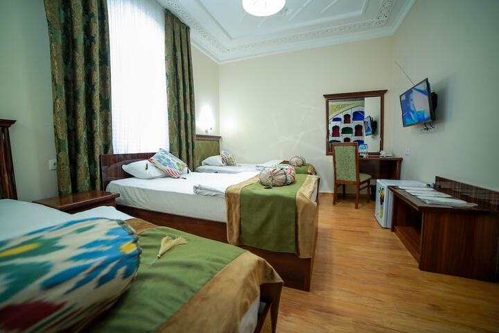 Room 12 of 34