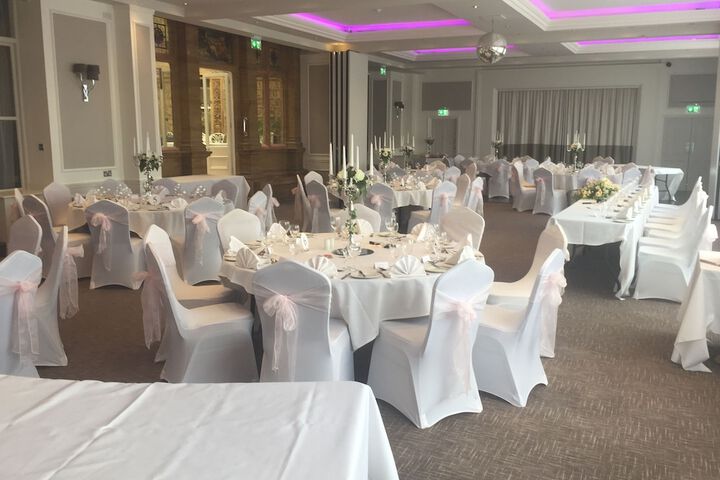 Ballroom/Hall 19 of 20