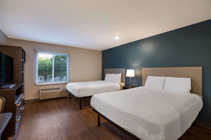 Standard Double Bed (12 of 28)