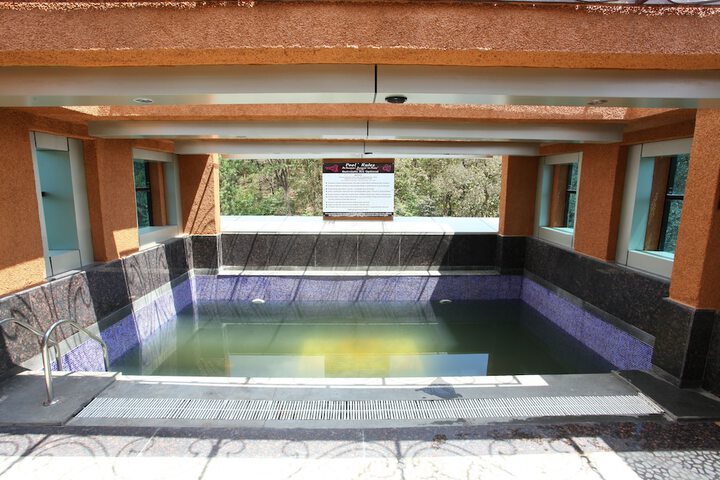 Pool 12 of 14