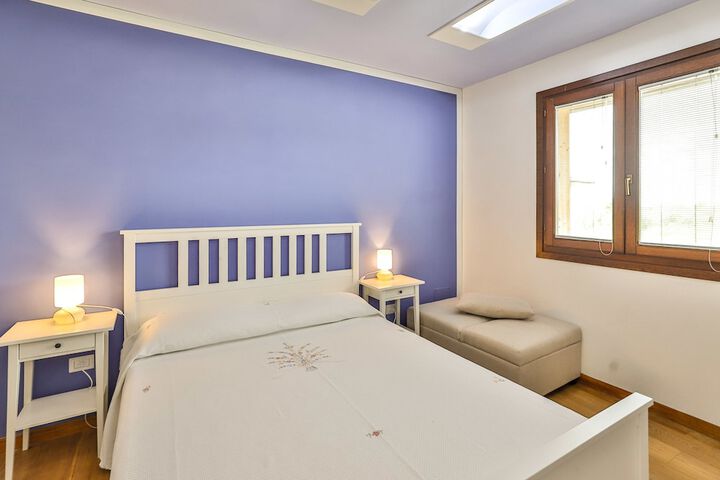 Room 15 of 24