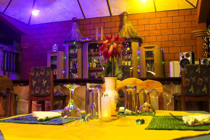 Dining 50 of 66