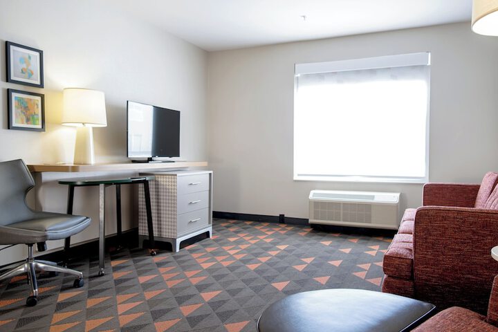Room 42 of 105