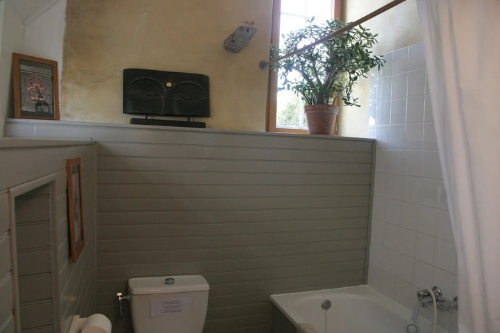 Room 8 of 21