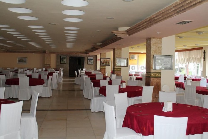 Dining Photos