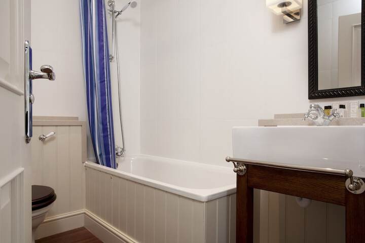 Bathroom Interior Photo
