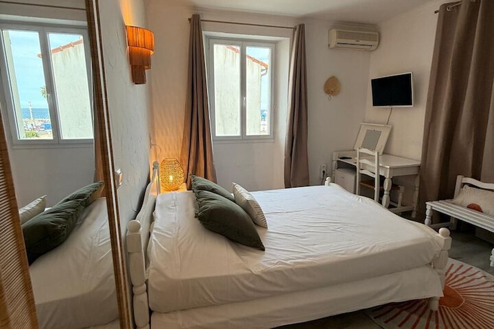 Room 13 of 24