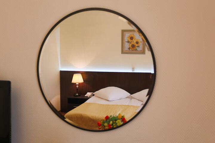 Room 31 of 89