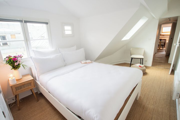 Room 32 of 188