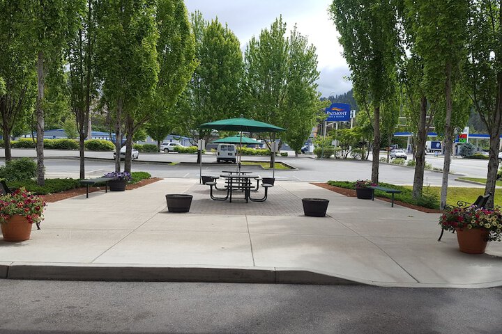 BBQ/picnic area