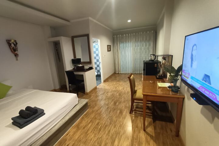 Room 16 of 47
