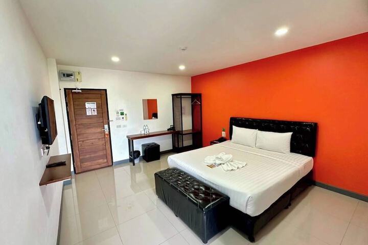 Room 7 of 15