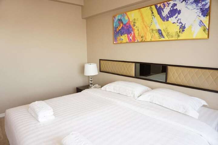 Room 14 of 23