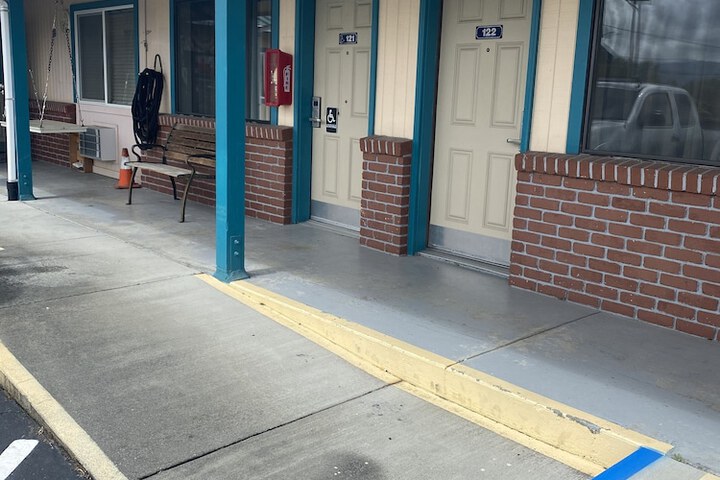 Property Grounds 11 of 15