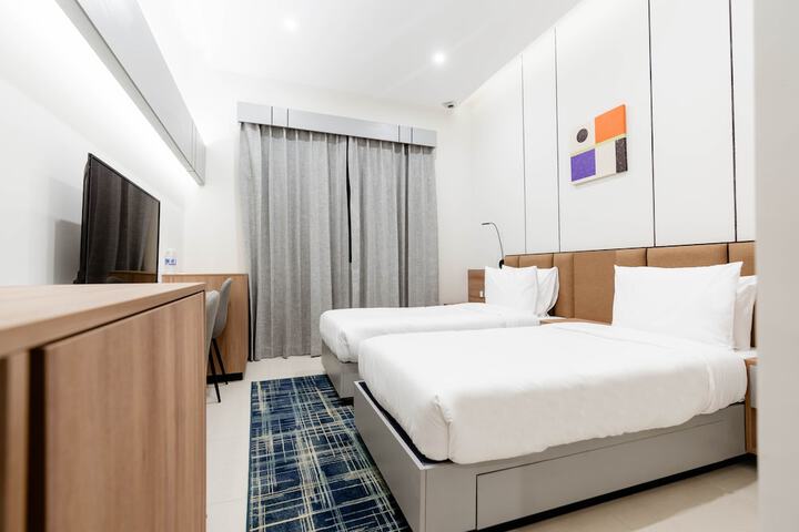Room 11 of 44