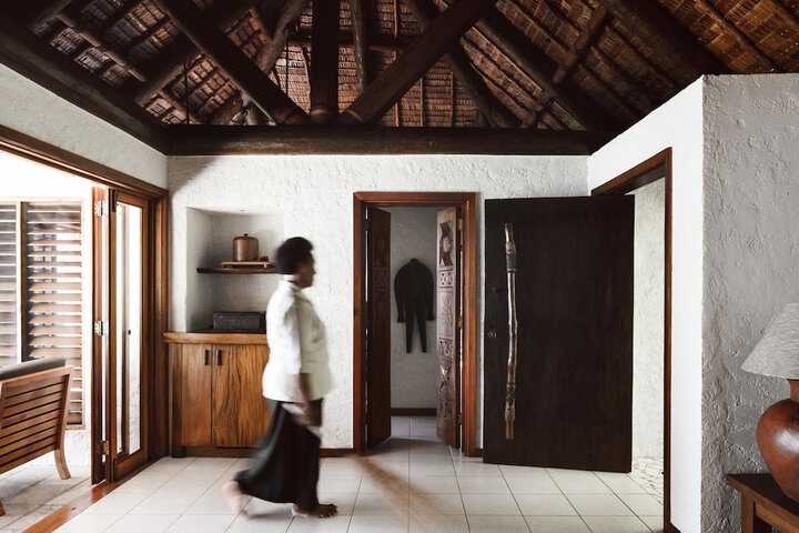 Room 10 of 85