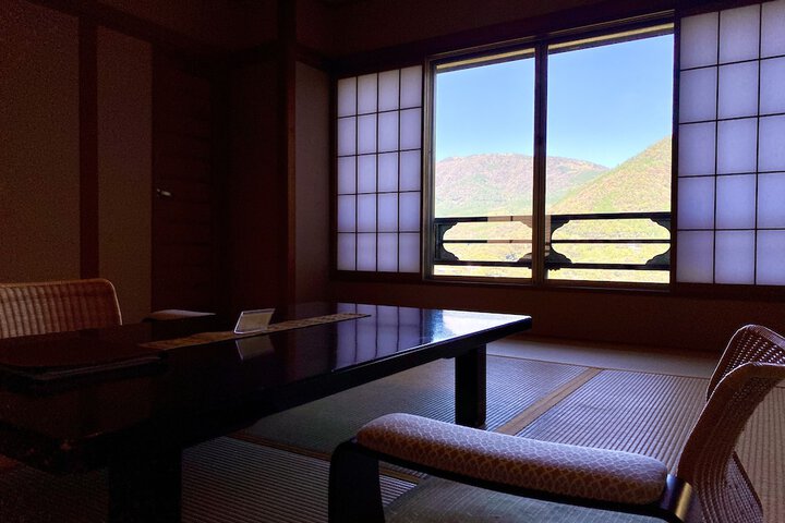 Room 21 of 48