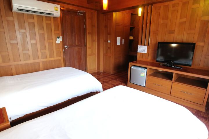 Room 10 of 45