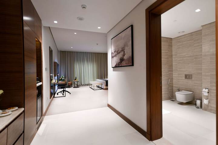 Room 25 of 89