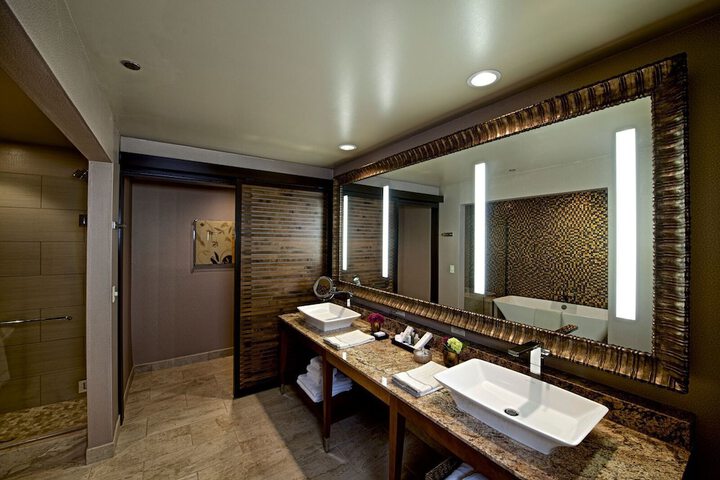 Clean Restrooms