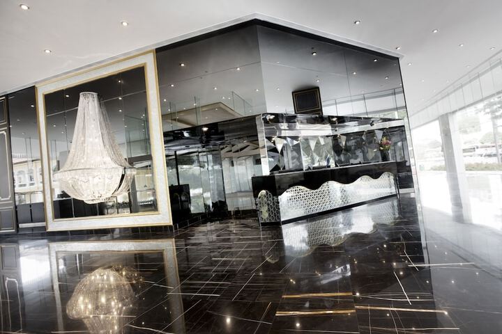 Hotel Lobby
