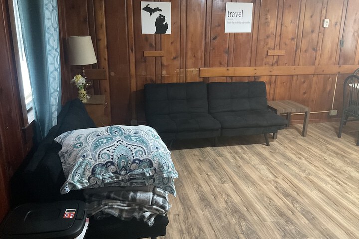 Room 14 of 25