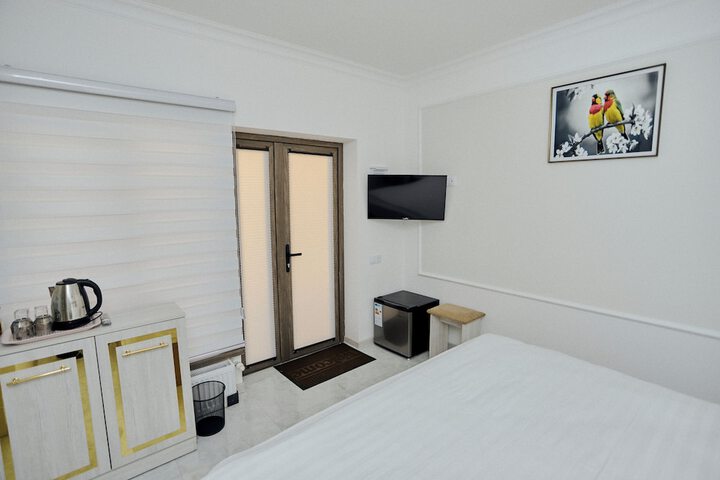 Room 5 of 29